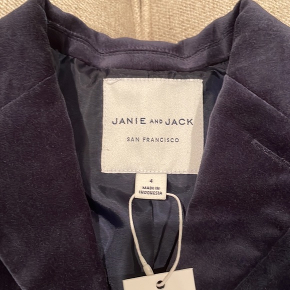 JANIE AND JACK SOFT BLUE BLAZER NWT SIZE 4 - Picture 2 of 3